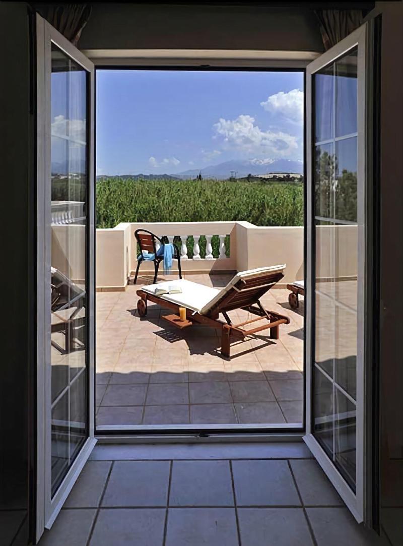 Hotel Caretta Beach Gerani  Екстер'єр фото