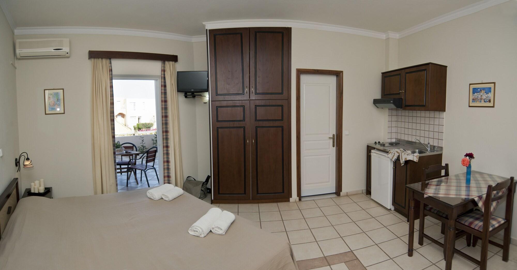 Hotel Caretta Beach Gerani  Екстер'єр фото