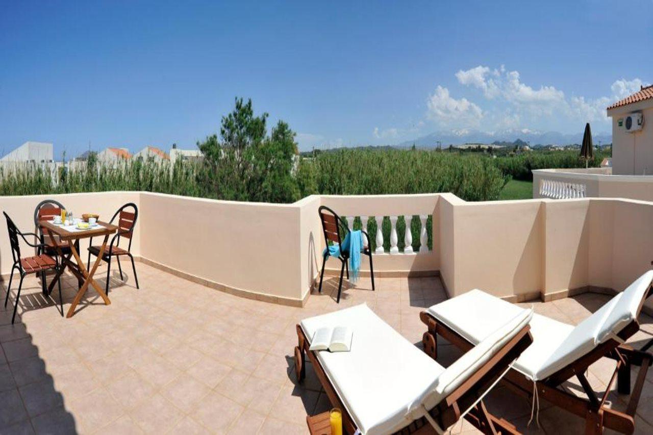 Hotel Caretta Beach Gerani  Екстер'єр фото